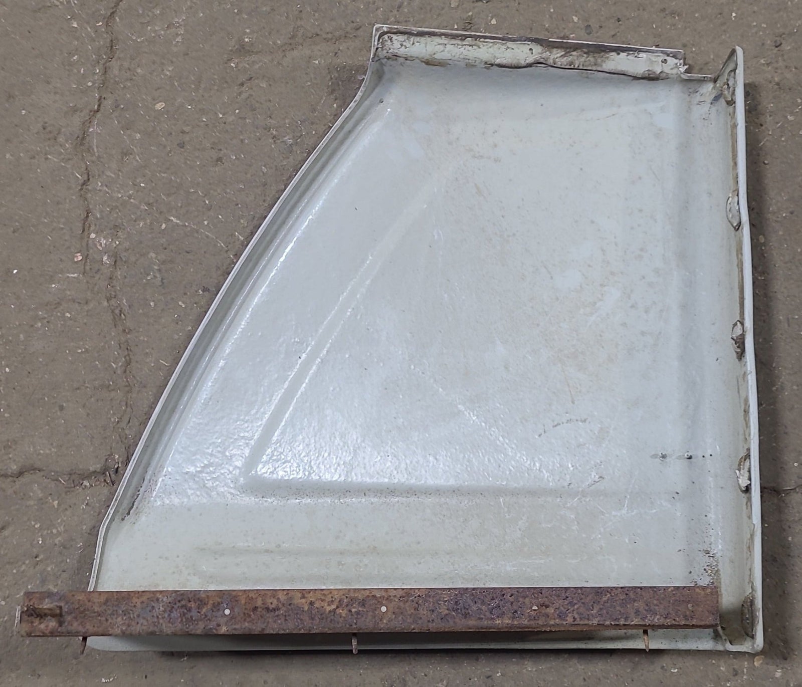 Used Front Cap for Fleetwood Terry 22LW- PASSENGER SIDE - Young Farts RV Parts