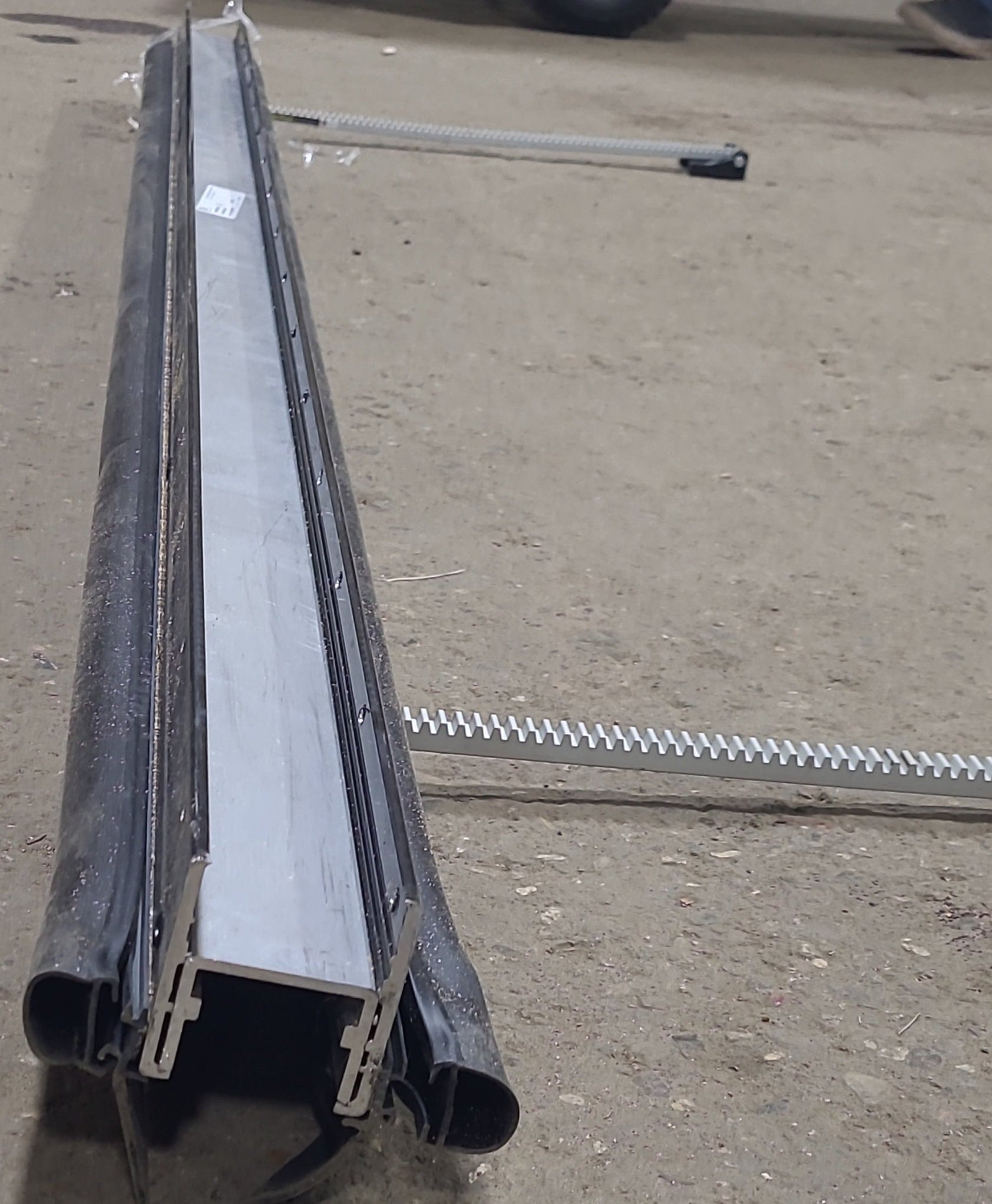 Lippert SlimRack Slide Out Assembly LH Young Farts RV Parts