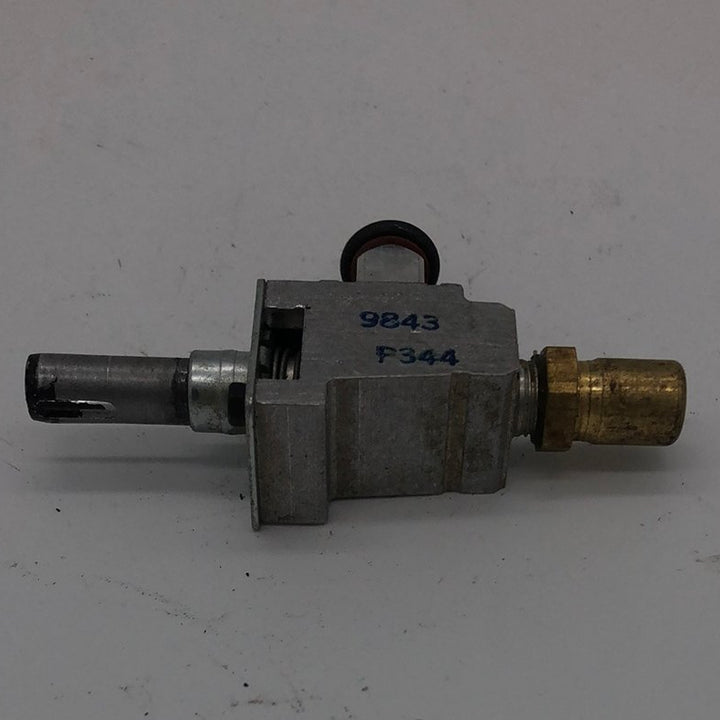Used Magic Chef Front Burner Valve 74004363 - Young Farts RV Parts