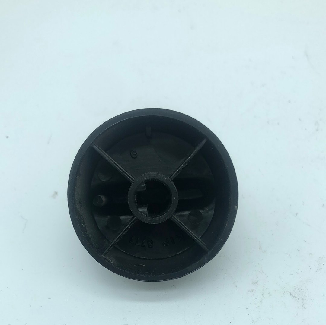 Used Magic Chef Oven Knob 74004155 - Young Farts RV Parts