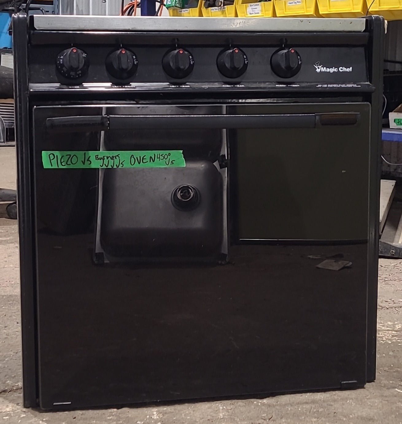 Used Magic Chef Range 4-Burner 22