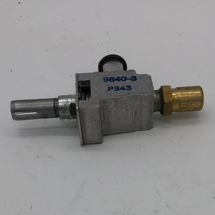 Used Magic Chef Rear Burner Valve 74004362 - Young Farts RV Parts