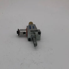 Load image into Gallery viewer, Used Magic Chef Rear Burner Valve 74004362 - Young Farts RV Parts