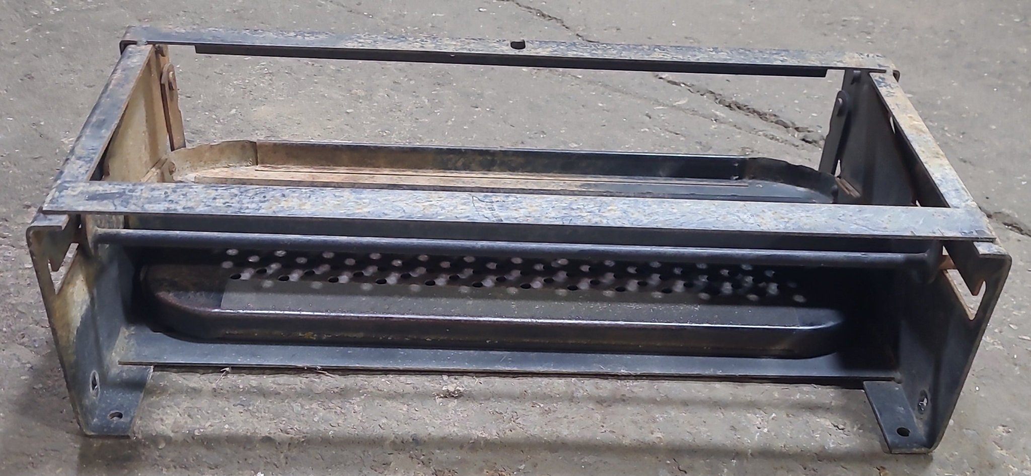 Used Manual Double Fold Step - Young Farts RV Parts