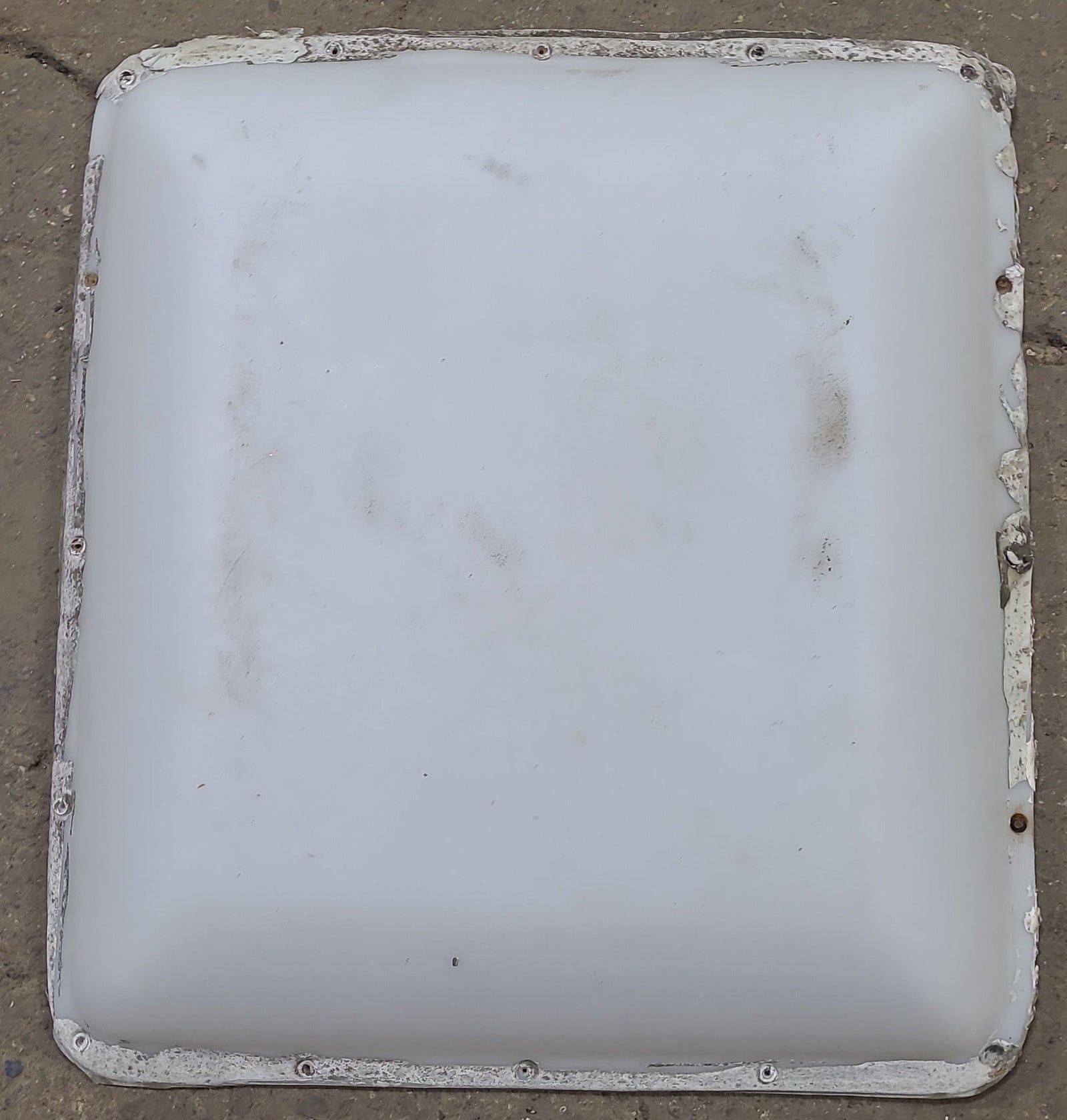 Used Outer Skylight 24 3/4