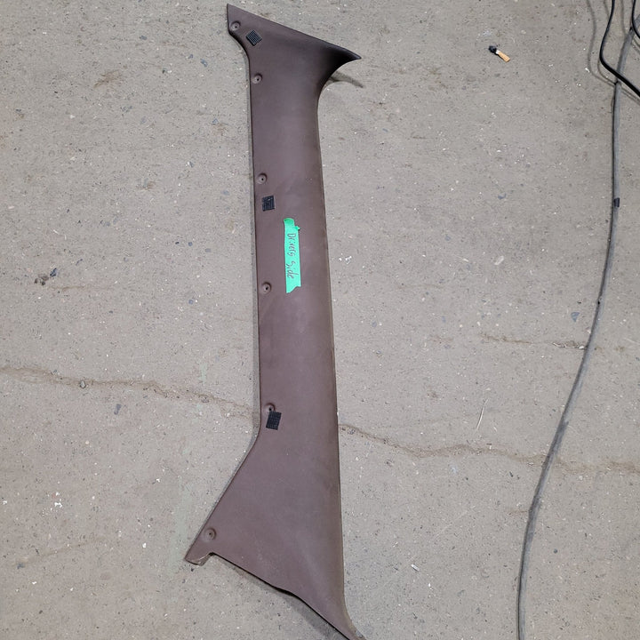 Used Pace Arrow Driver Side Pillar Cap - Young Farts RV Parts