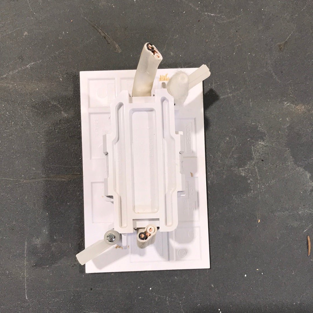 Used RV 110 Volt Wall Receptacle / Outlet -white - Young Farts RV Parts