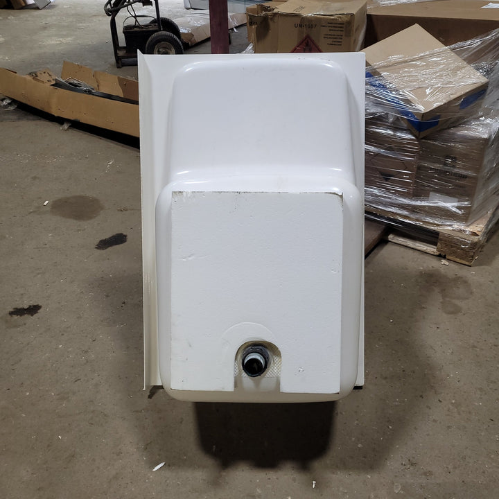 Used RV Bath Tub 35 7/8” x 23 1/2” LHD, Step Tub - Young Farts RV Parts