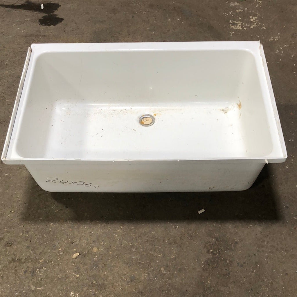 Used RV Bath Tub 36” x 24” - Young Farts RV Parts