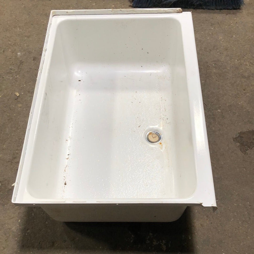 Used RV Bath Tub 36” x 24” - Young Farts RV Parts