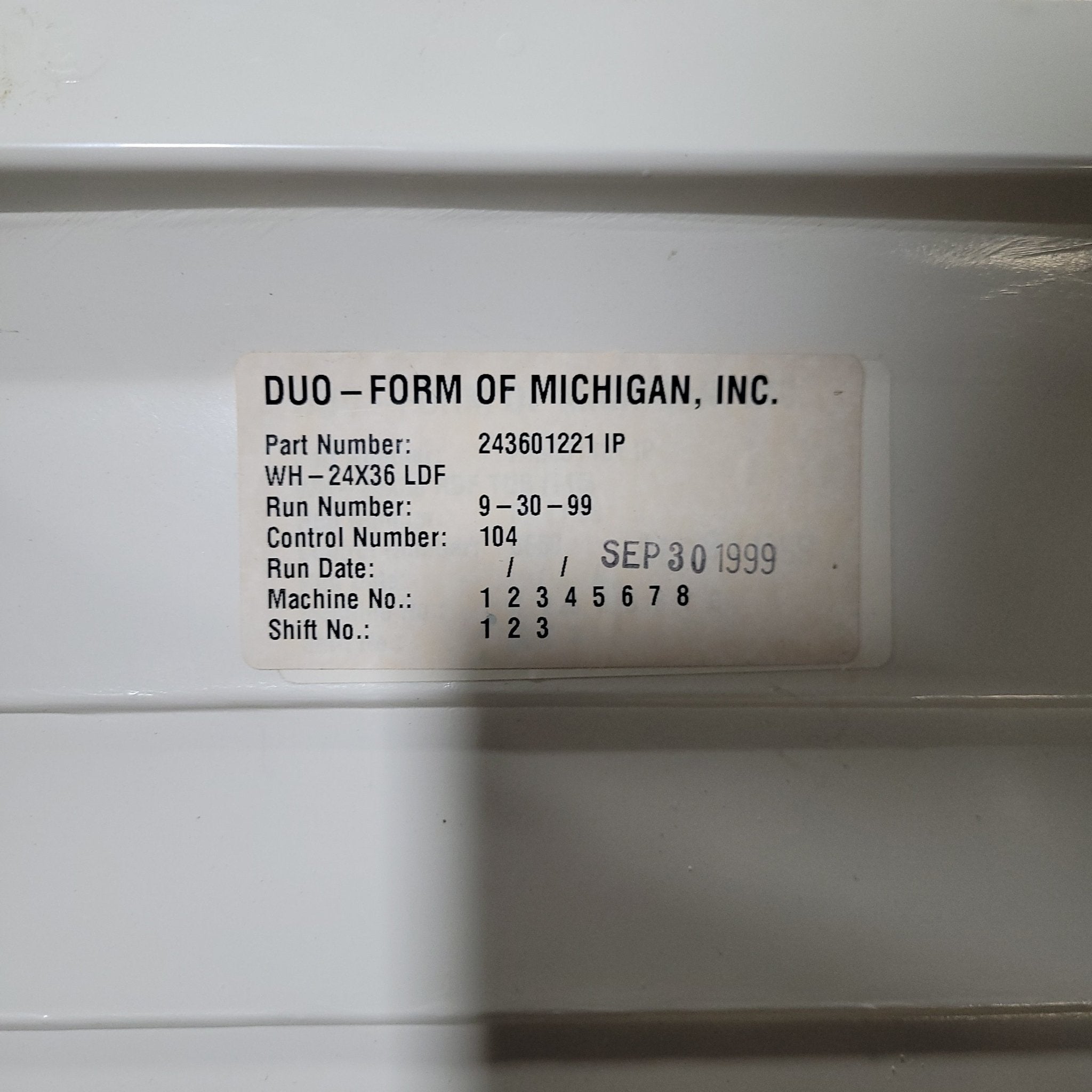 Used RV Bath Tub 36” x 24” Left Hand Drain - Young Farts RV Parts