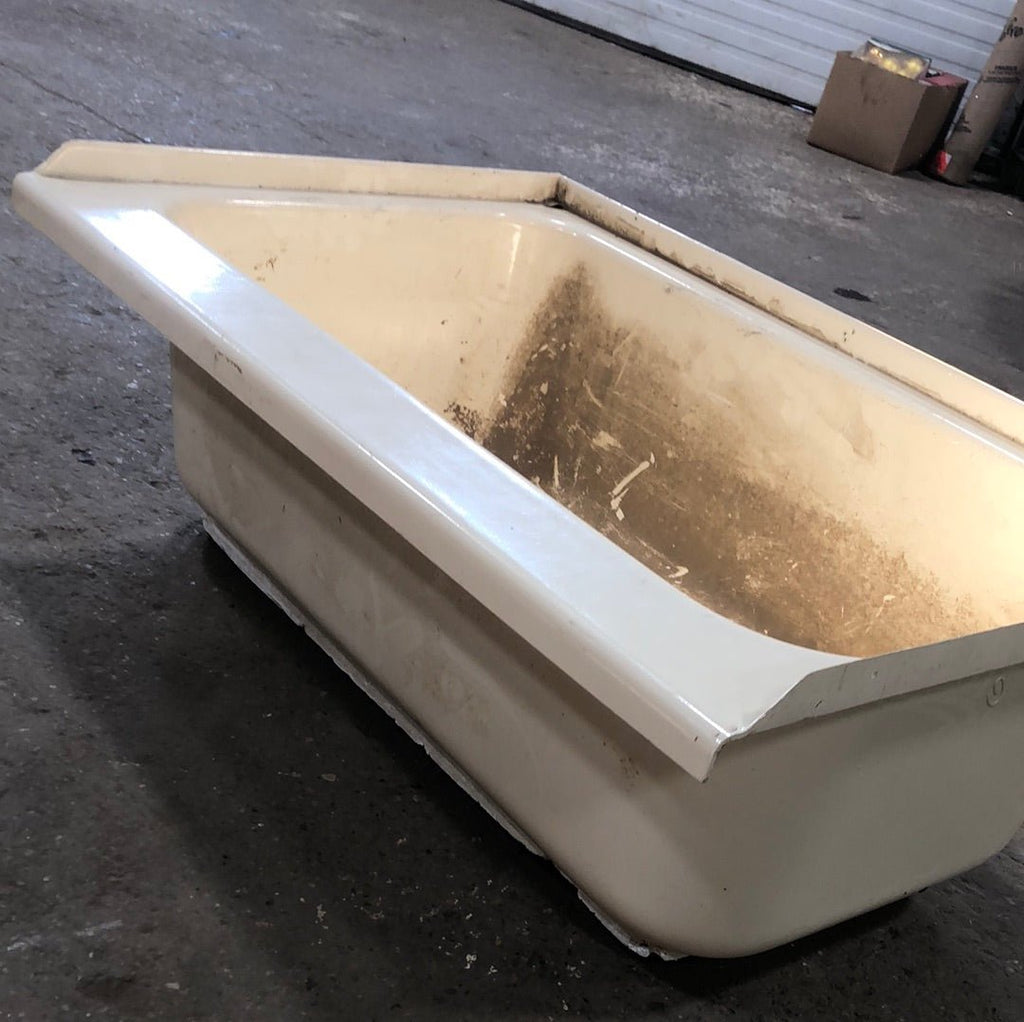 Used RV Bath Tub 36” x 24” right hand drain - Young Farts RV Parts