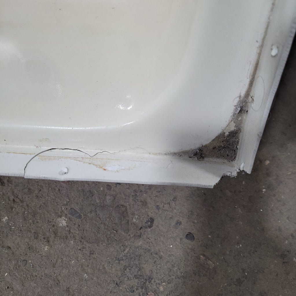 Used RV Bath Tub 41” x 24” RHD - Young Farts RV Parts