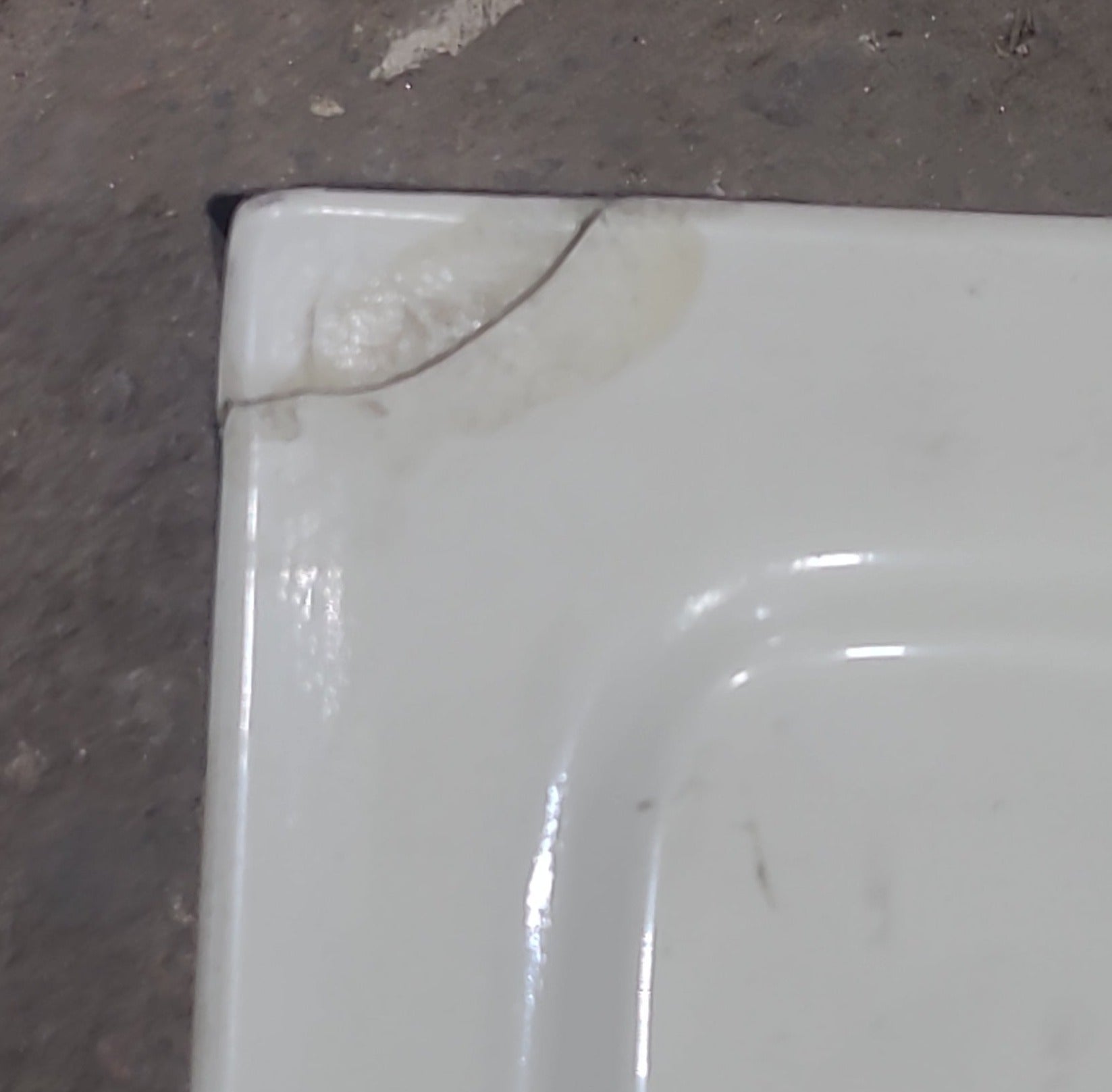 Used RV Bath Tub 54 1/8” x 27 1/4” Right Hand Drain - Young Farts RV Parts