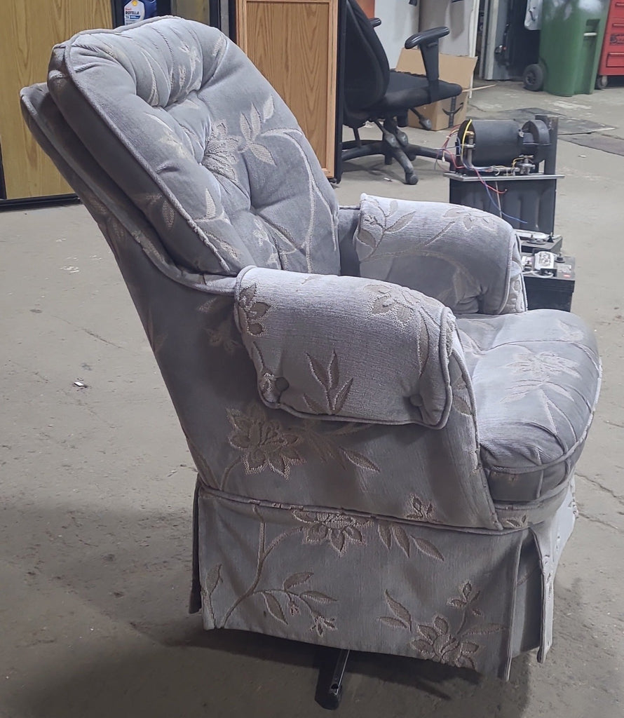 Used RV Chair - Young Farts RV Parts