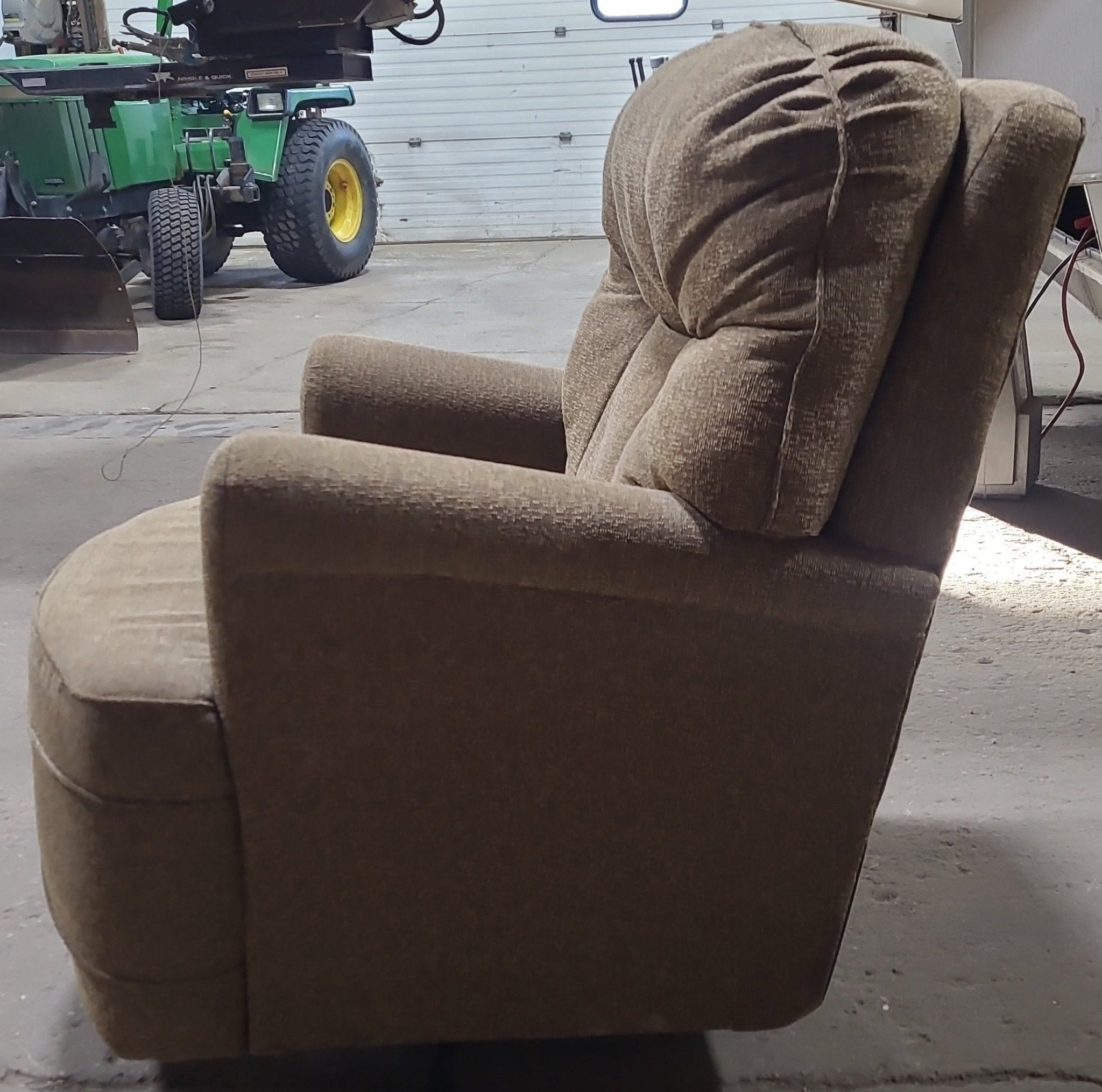 Used RV Chair - Young Farts RV Parts