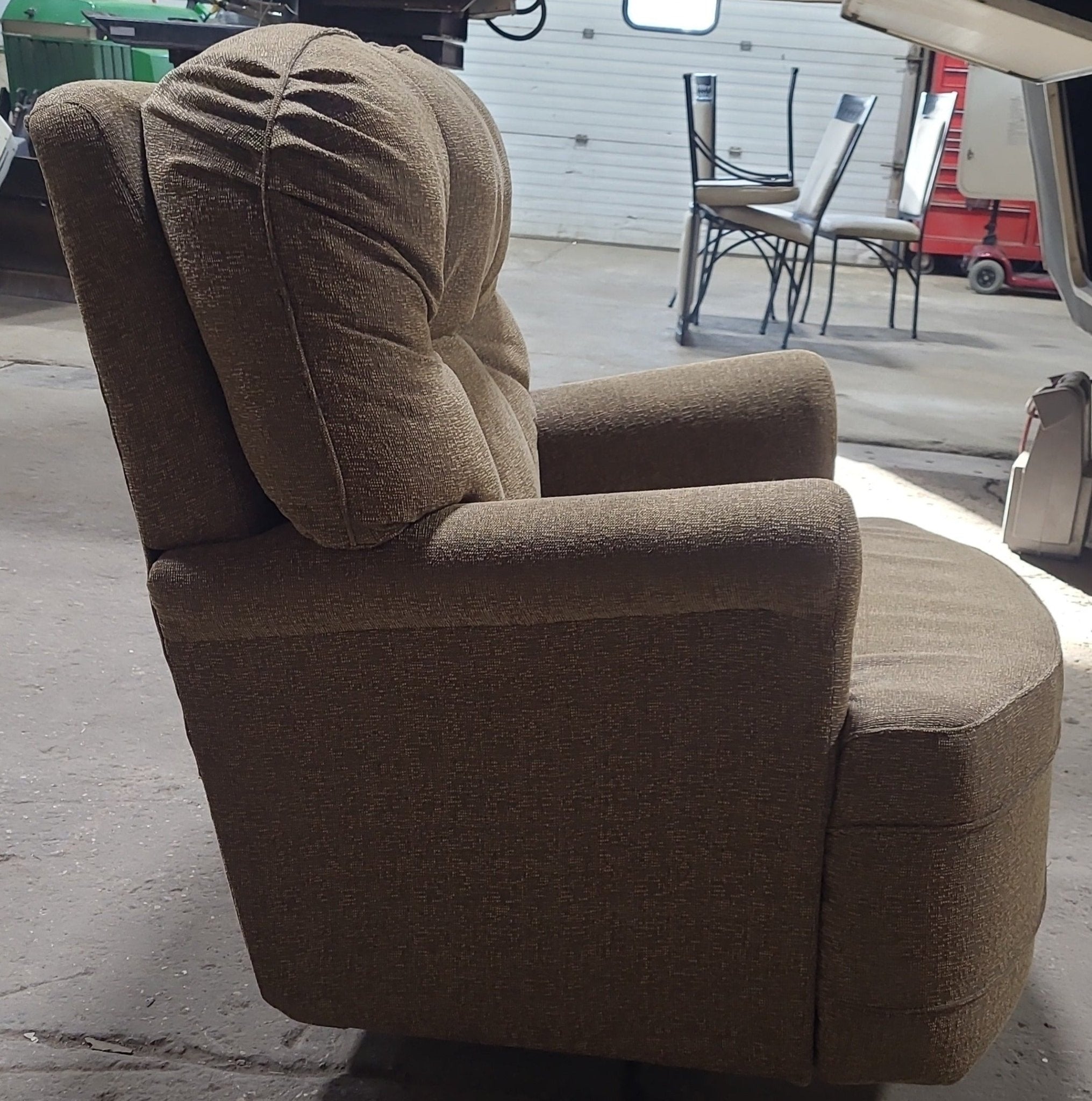 Used RV Chair - Young Farts RV Parts