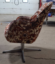 Load image into Gallery viewer, Used RV Chair | Retro - Young Farts RV Parts