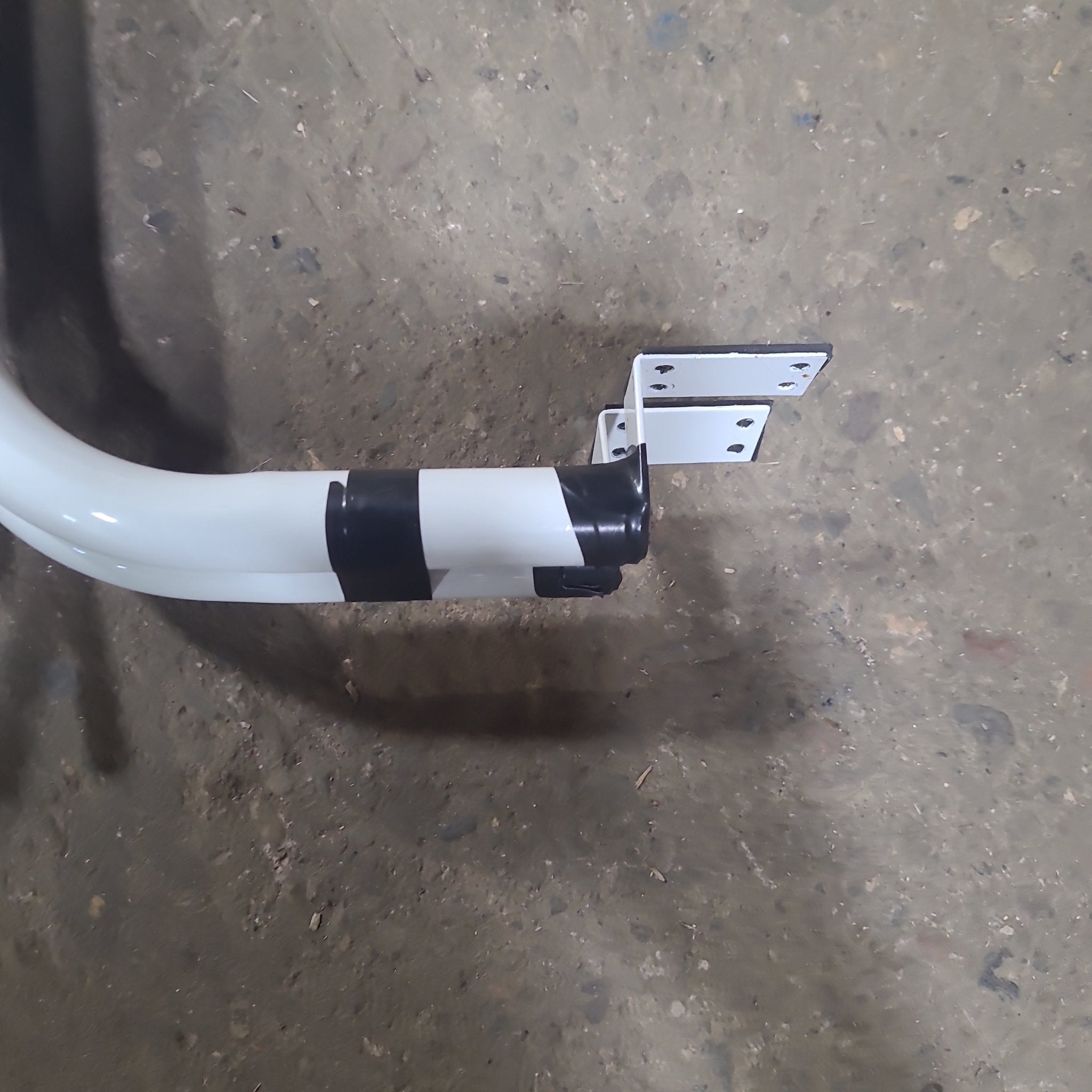 Used RV Folding Table Leg Set 25 1/4" H- OFF WHITE COLOR - Young Farts RV Parts