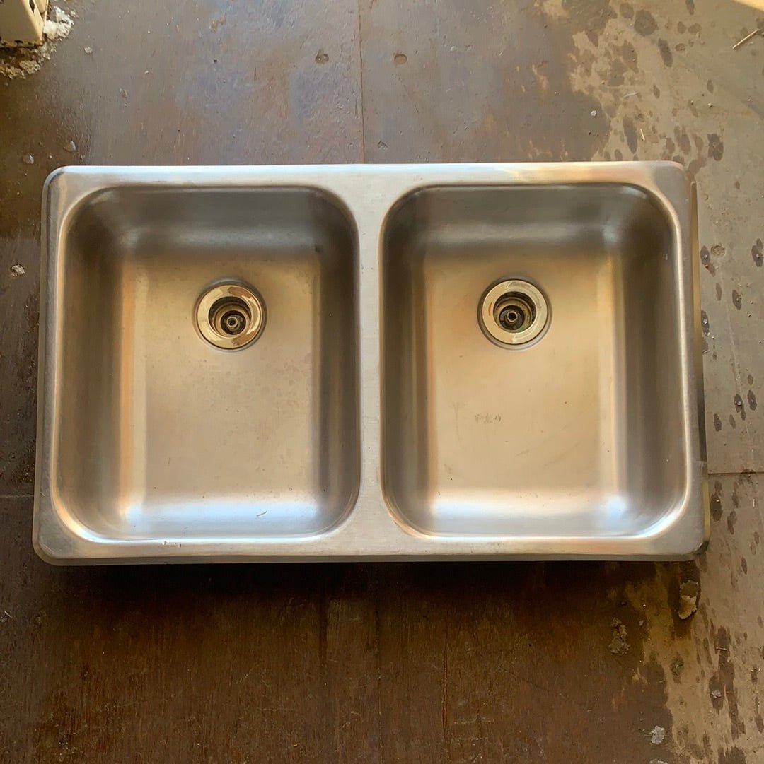 Used RV Kitchen Sink 25” w x 15 1/2” L - Young Farts RV Parts