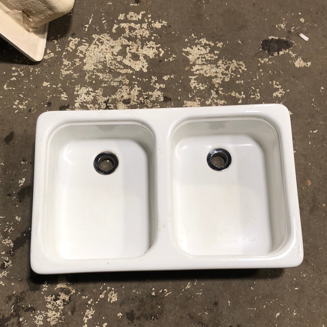 Used RV Kitchen Sink 26” w x 17” L - Young Farts RV Parts