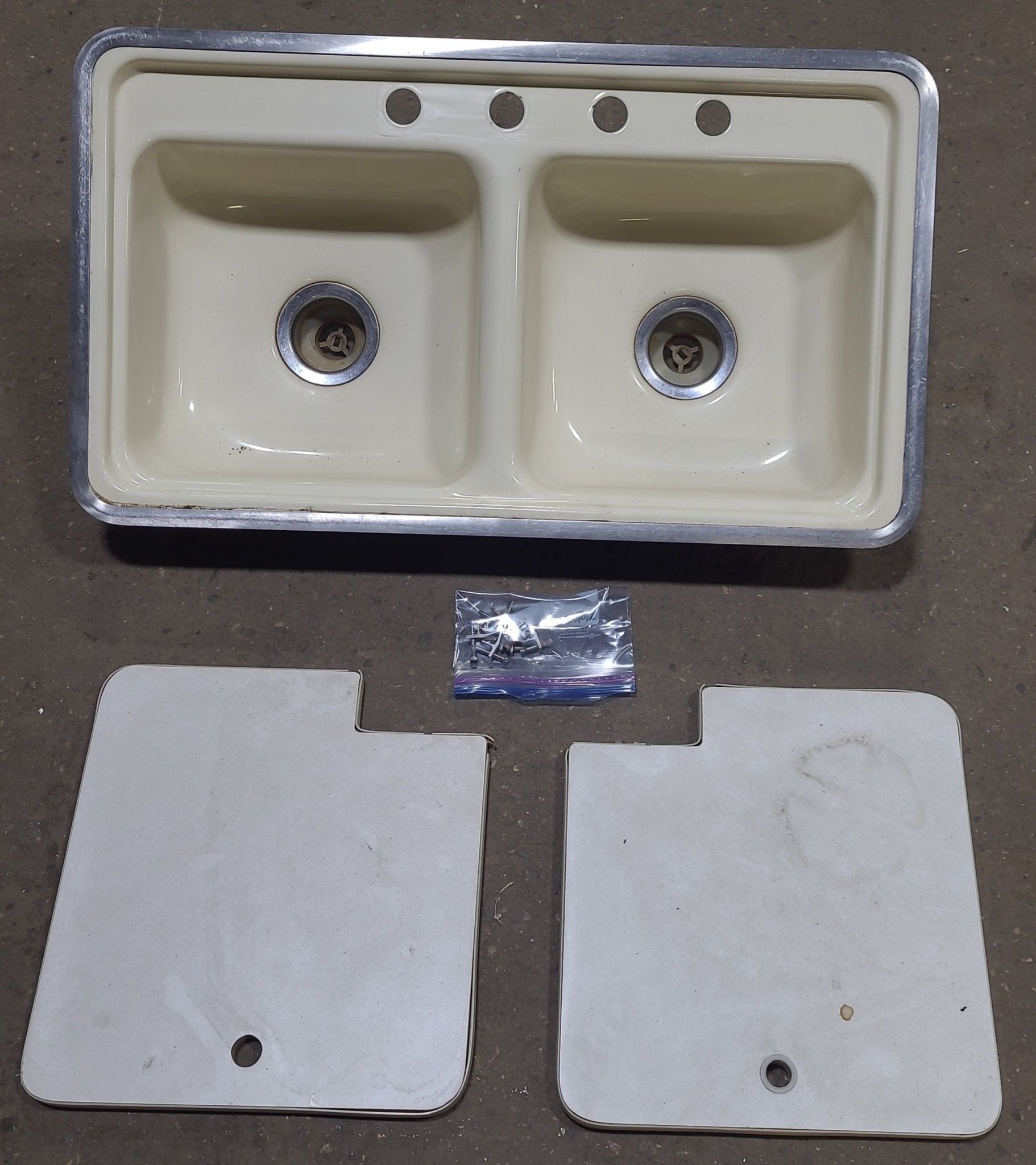 Used RV Kitchen Sink 32 7/8” W X 18 7/8” L X 6” D - Young Farts RV Parts