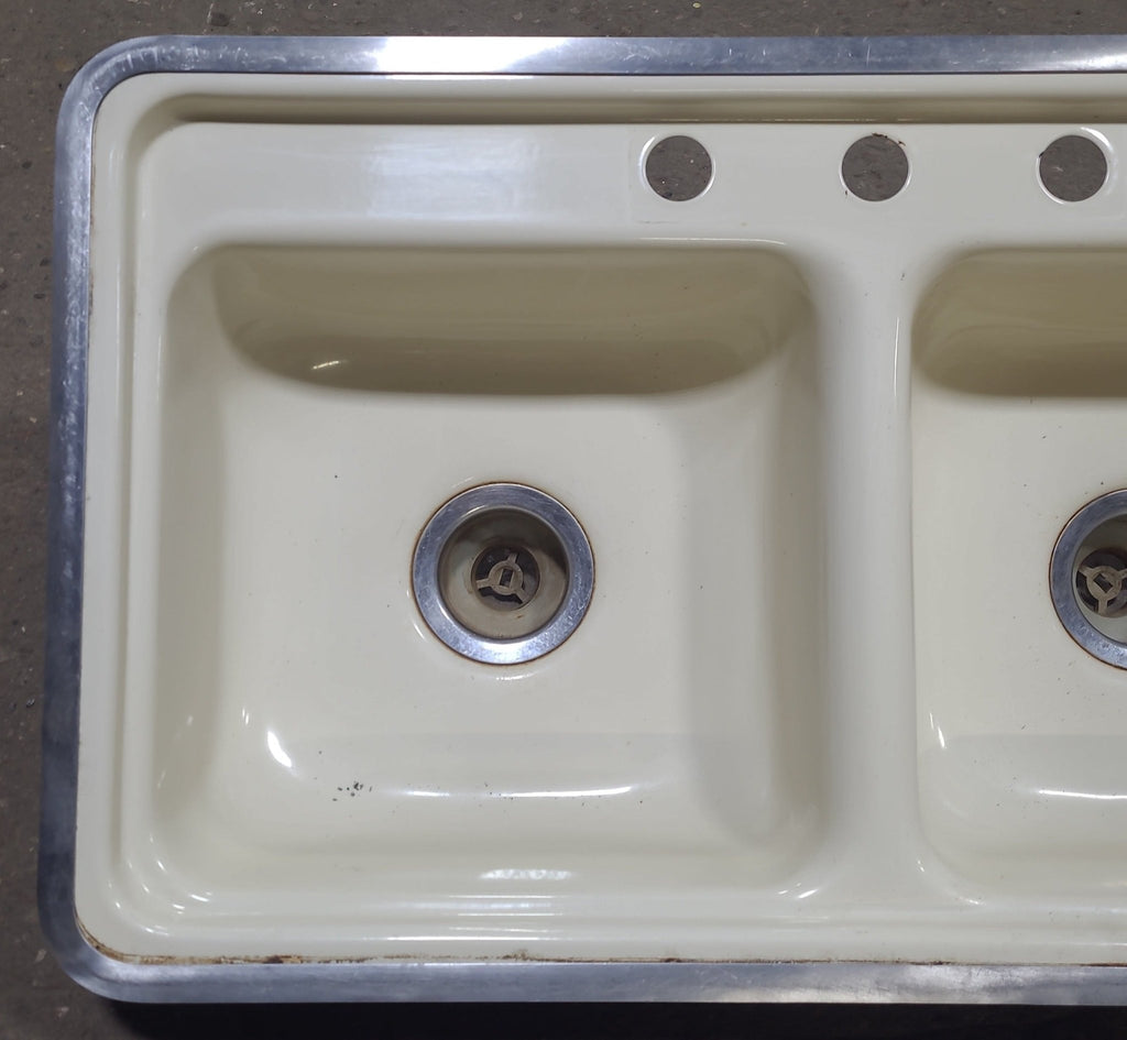 Used RV Kitchen Sink 32 7/8” W X 18 7/8” L X 6” D - Young Farts RV Parts