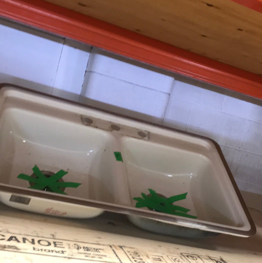 Used RV Kitchen Sink 33” L X 18” W - Young Farts RV Parts