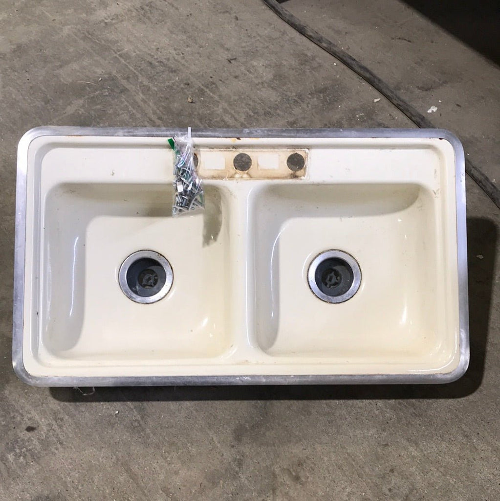 Used RV Kitchen Sink 33” L X 19” W - Young Farts RV Parts