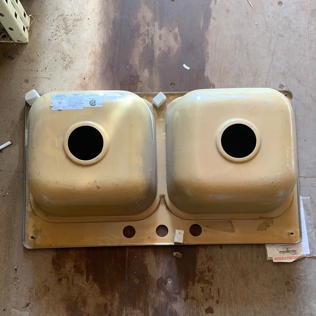 Used RV Kitchen Sink 33” W X 19” L - Young Farts RV Parts