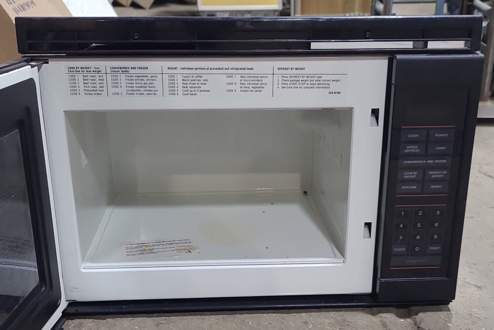 Used RV Microwave Magic Chef 20 1/2