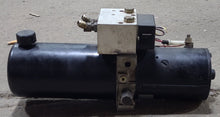 Load image into Gallery viewer, Used RV Slide Out Hydraulic Pump/Motor/Tank Assembly - Young Farts RV Parts