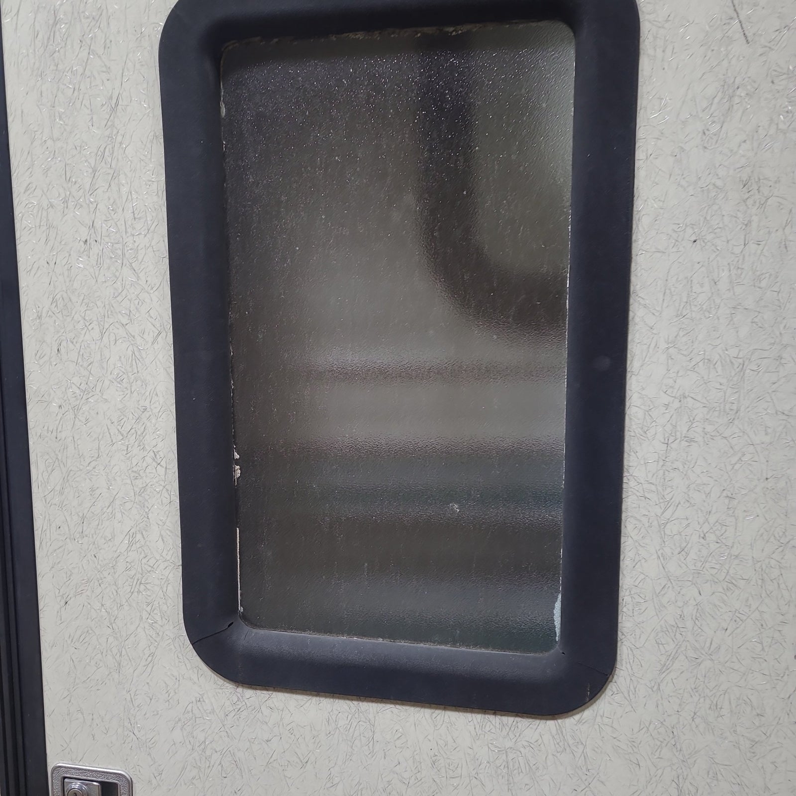 Used RV Square Entry Door 30 1/4