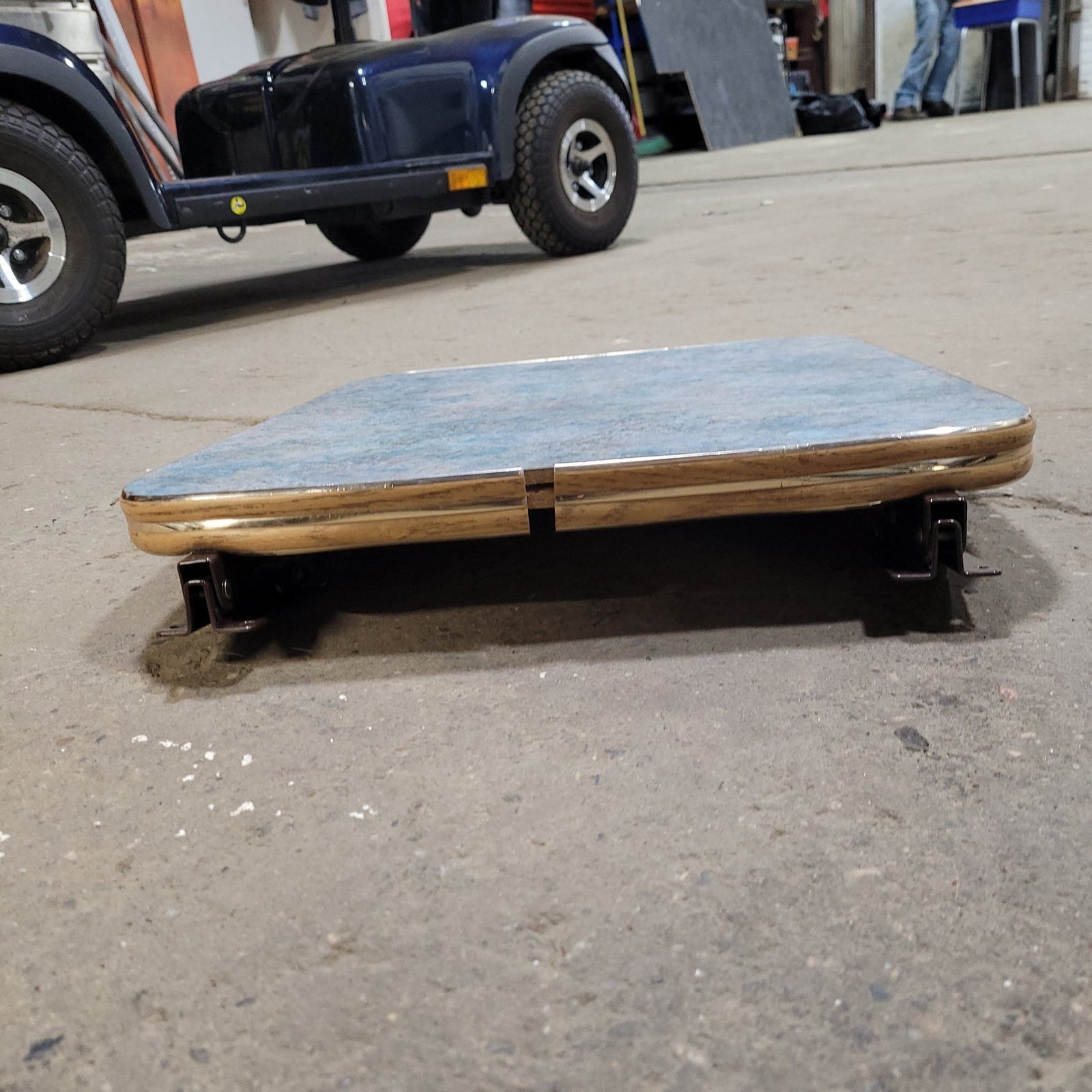 Used RV Table Top 16 1/4