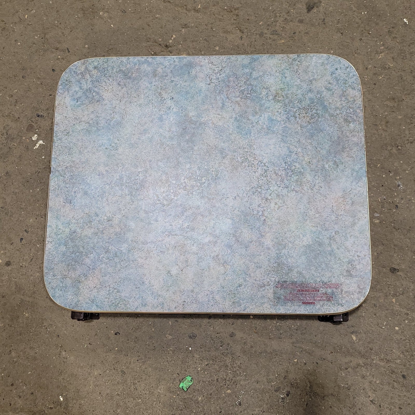 Used RV Table Top 18 1/8