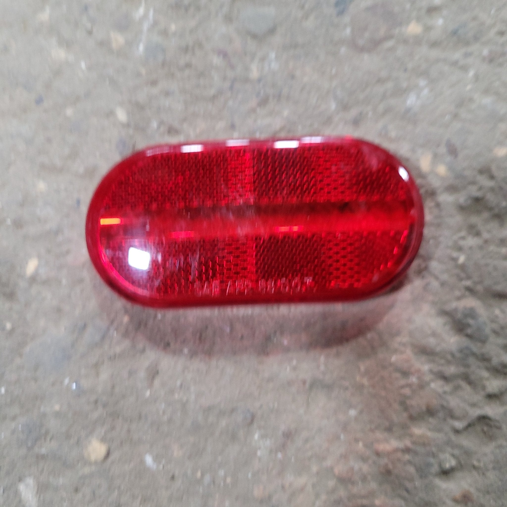 Used SAE AP2 88 DOT Marker Lights - Young Farts RV Parts