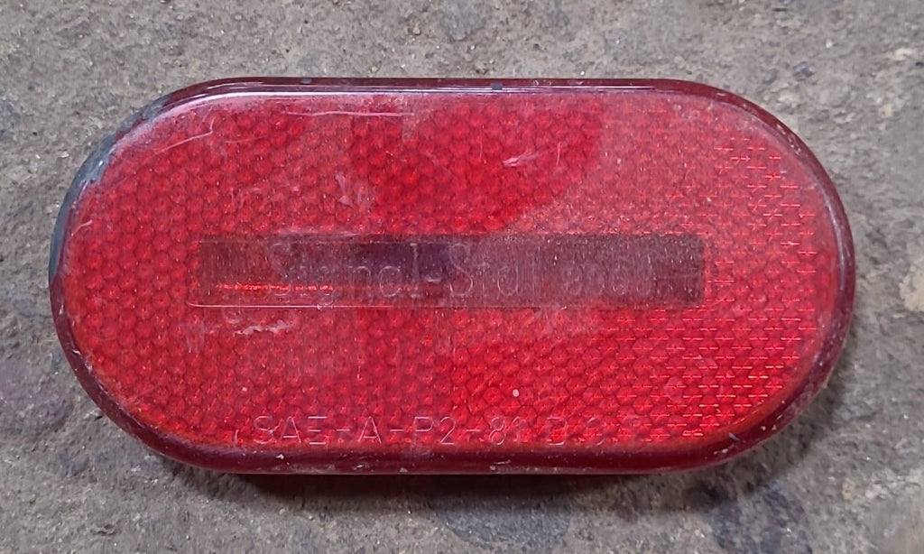 Used Signal Stat 8908 - SAE-A-P2-81 D.O.T. Marker Light Replacement Lens - Red - Young Farts RV Parts