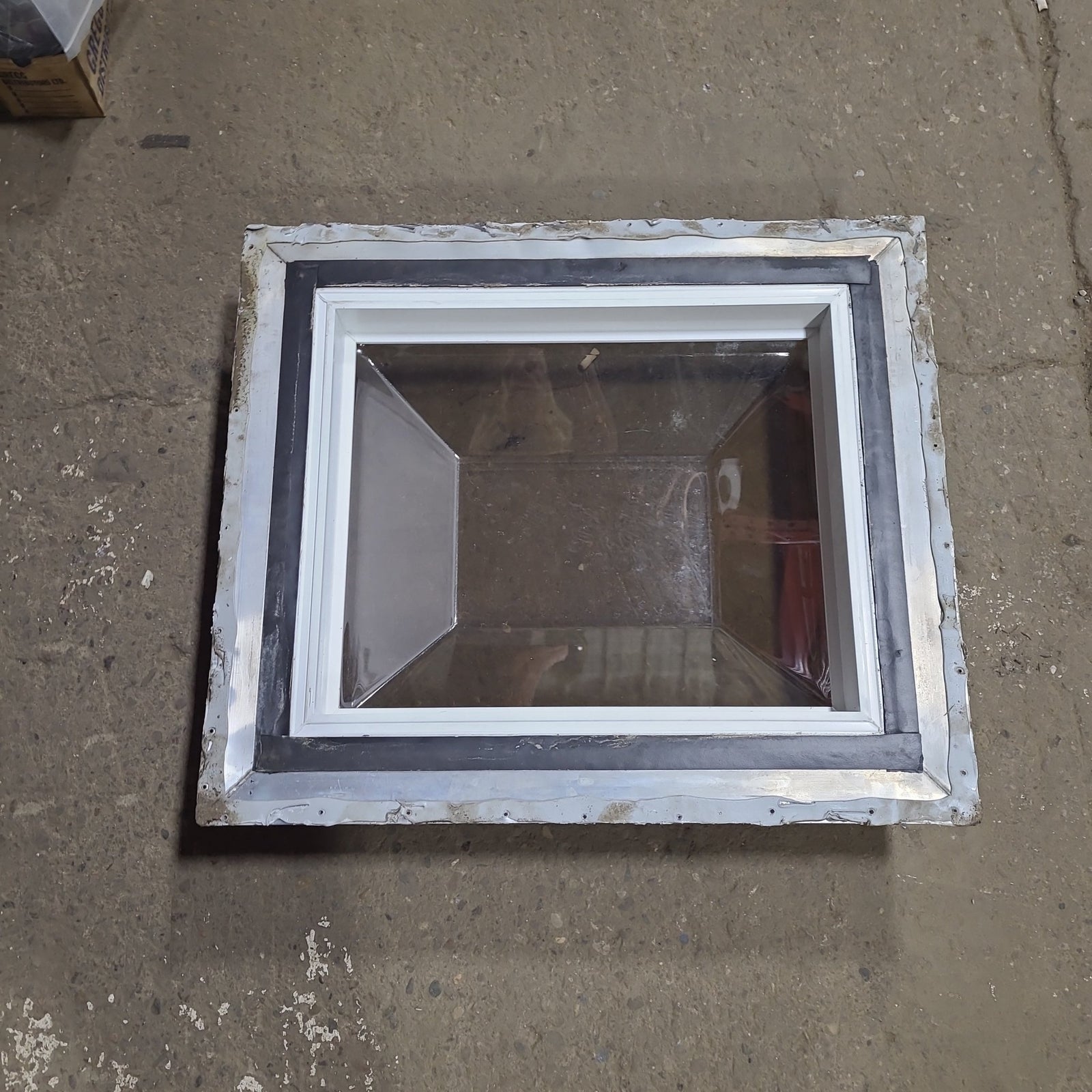 Used Skylight 27 1/2