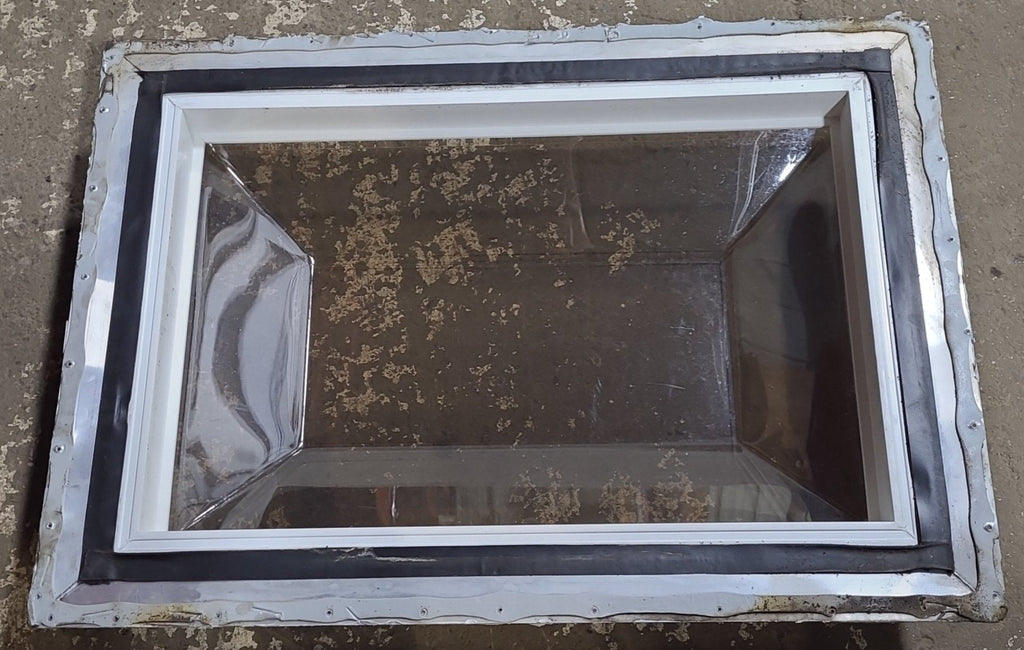 Used Skylight 27 1/2" X 39 1/2" (with inner skylight) - Young Farts RV Parts