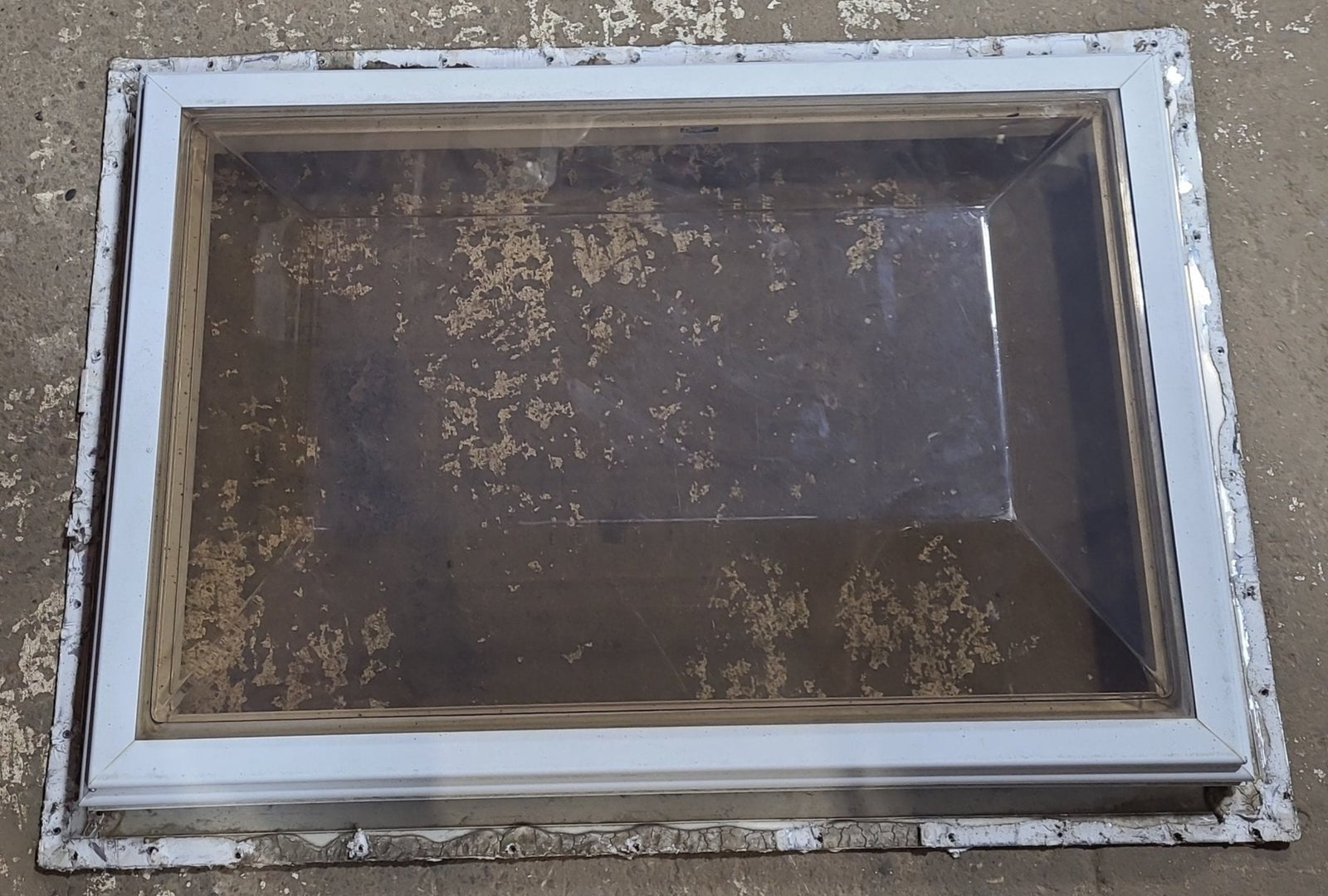 Used Skylight 27 1/2