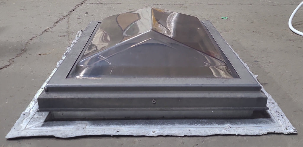 Used Skylight 31 1/2" X 23 1/2" (with inner skylight) - Young Farts RV Parts