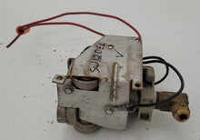 Load image into Gallery viewer, Used Suburban DSI Gas Valve 161109 25M16V - Young Farts RV Parts