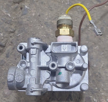 Load image into Gallery viewer, Used Suburban Furnace Gas Valve - 161122 - Young Farts RV Parts