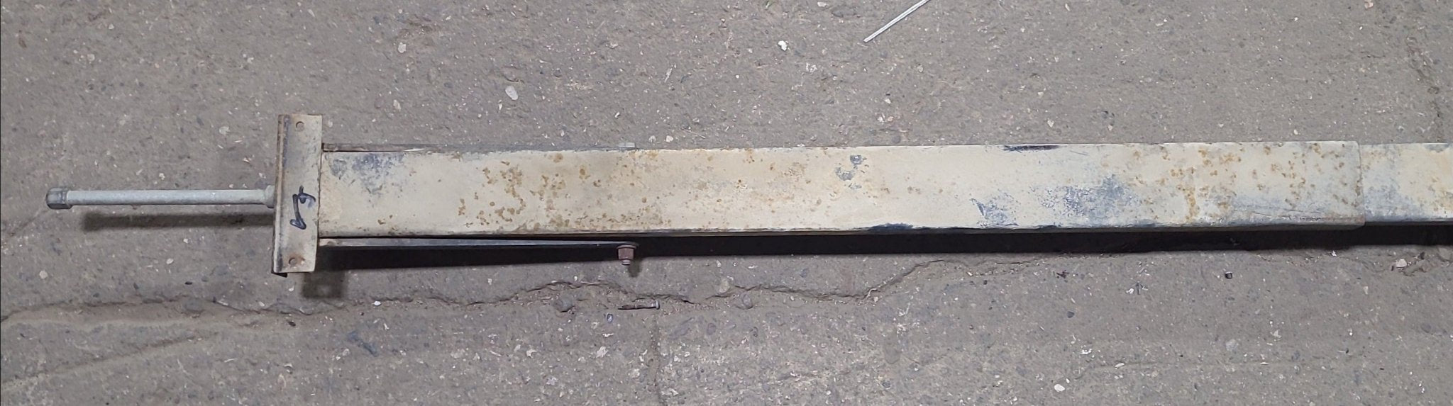 Used Telescopic Stabilizer Jack 84" - Young Farts RV Parts