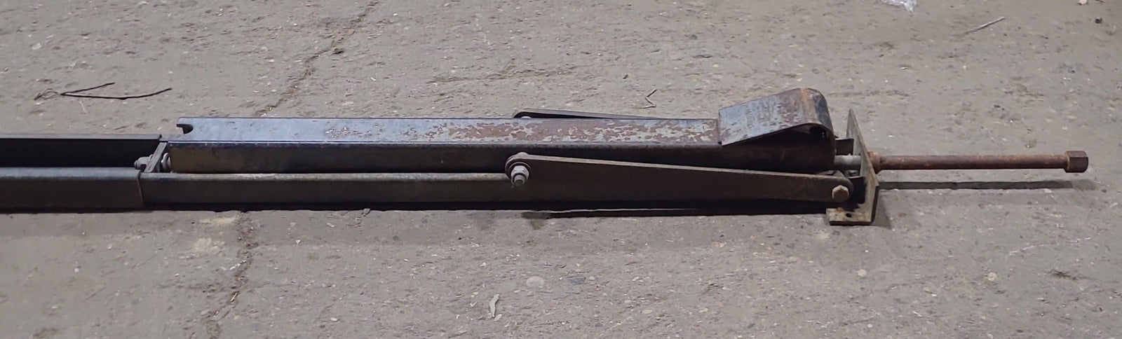 Used Telescopic Stabilizer Jack 84