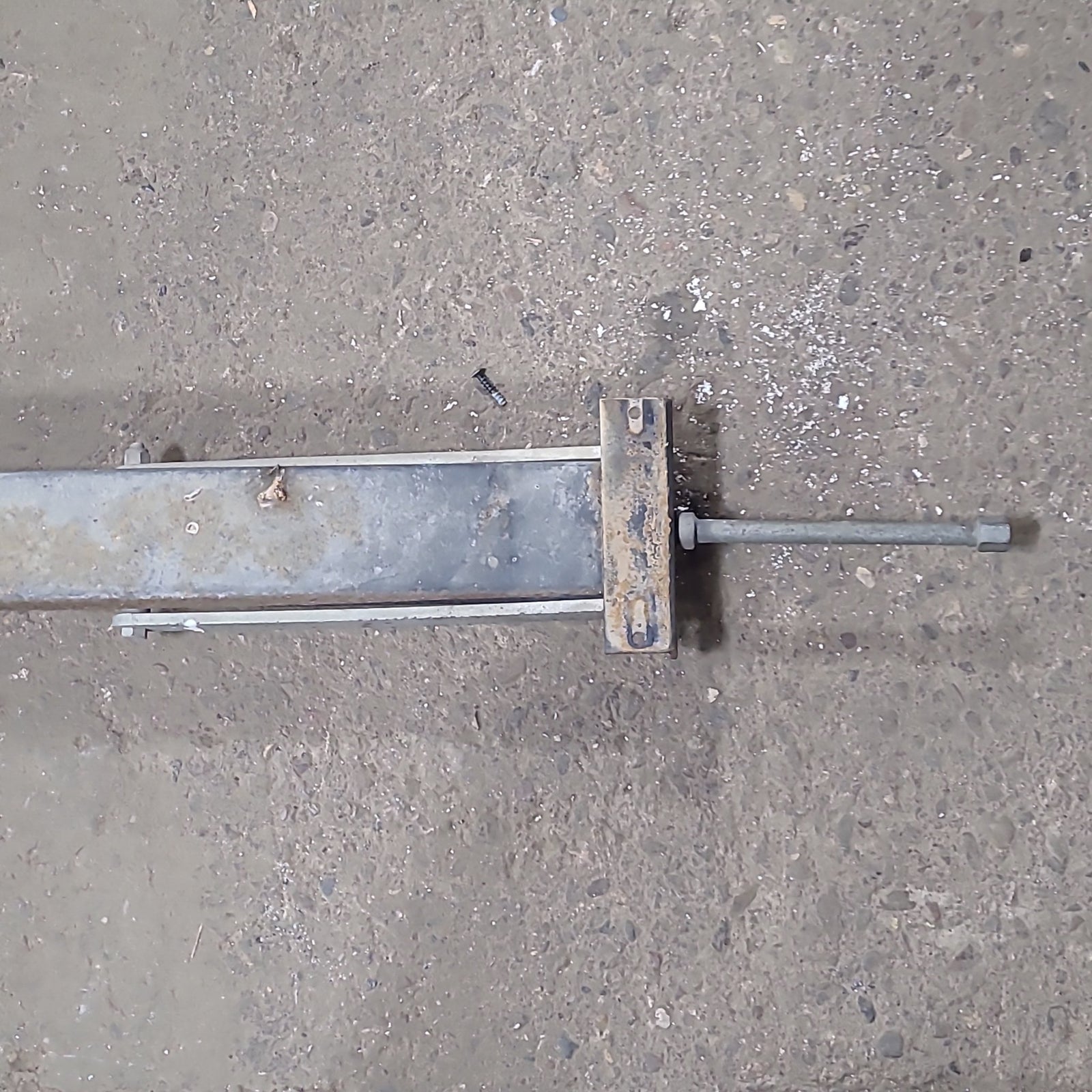 Used Telescopic Stabilizer Jack 88 1/2