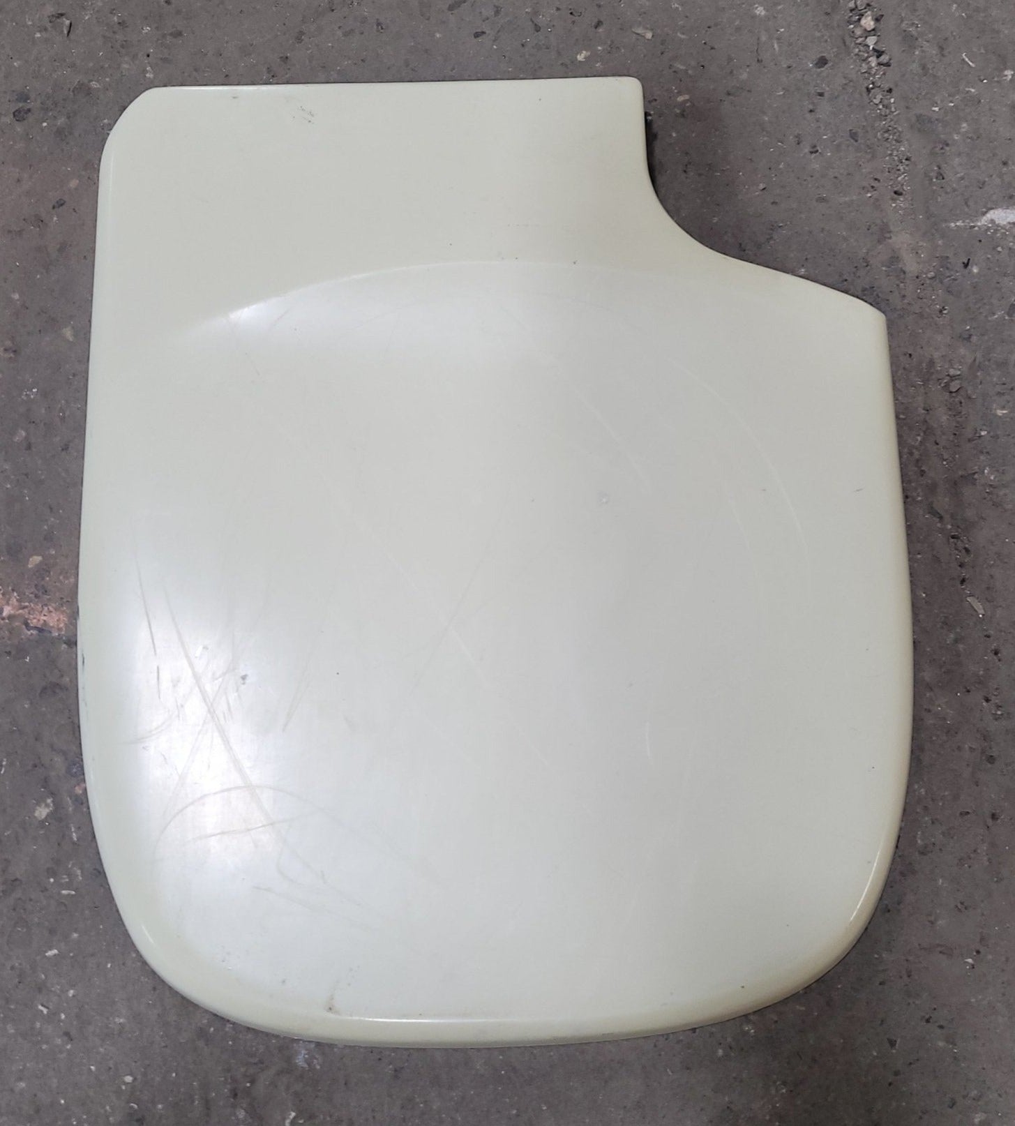 Used Thetford AM III Toilet Seat Seat & Cover Replacement | 09500 | 20932 - Young Farts RV Parts