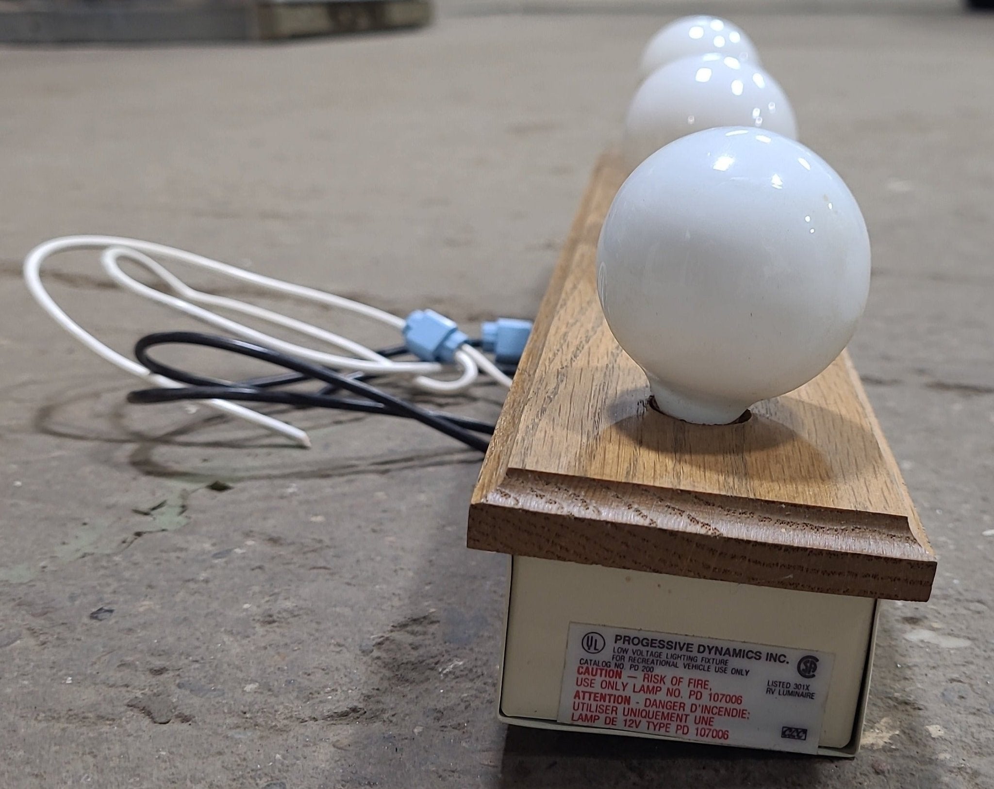 Used Unique Interior Vanity Light - Young Farts RV Parts