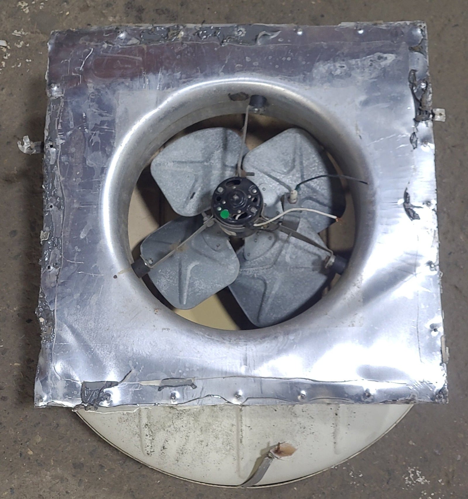 Used Upper Unit Fan Vent 14