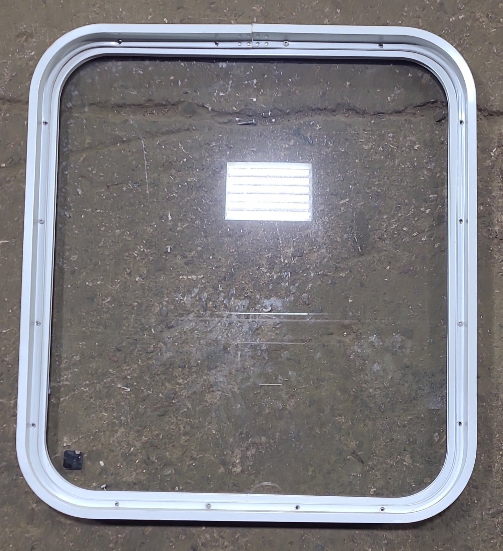 Used White Radius Non Opening Window : 23 1/2